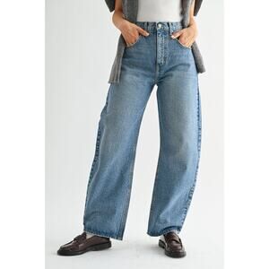 Just Black - Barrel Jean Medium Denim Women’s Size 31